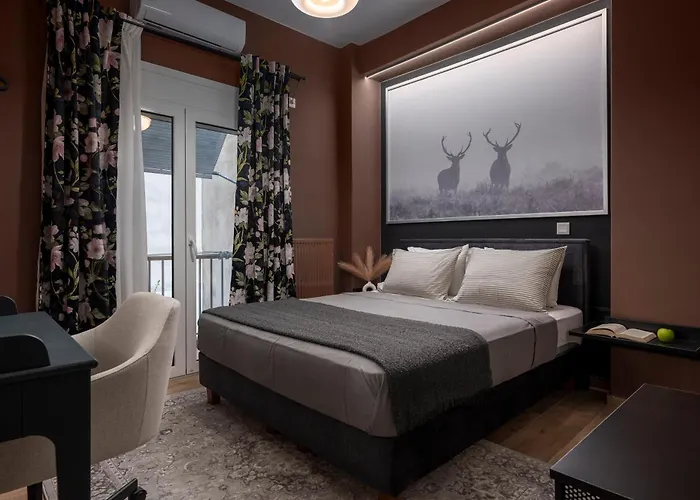 200M From Metro Station & Near Acropolis Hill