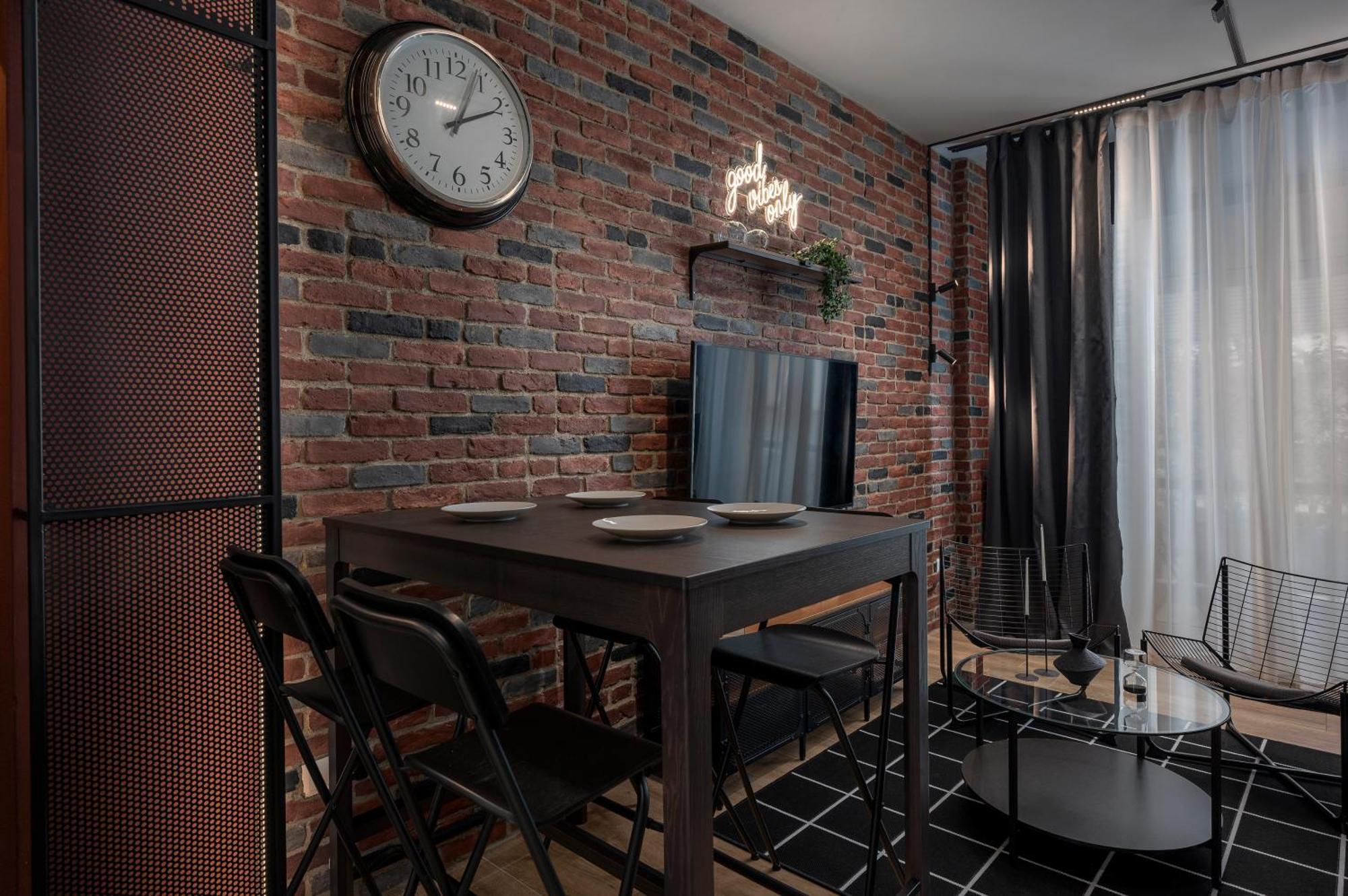 200m From Metro Station & Near Acropolis Hill Apartment *